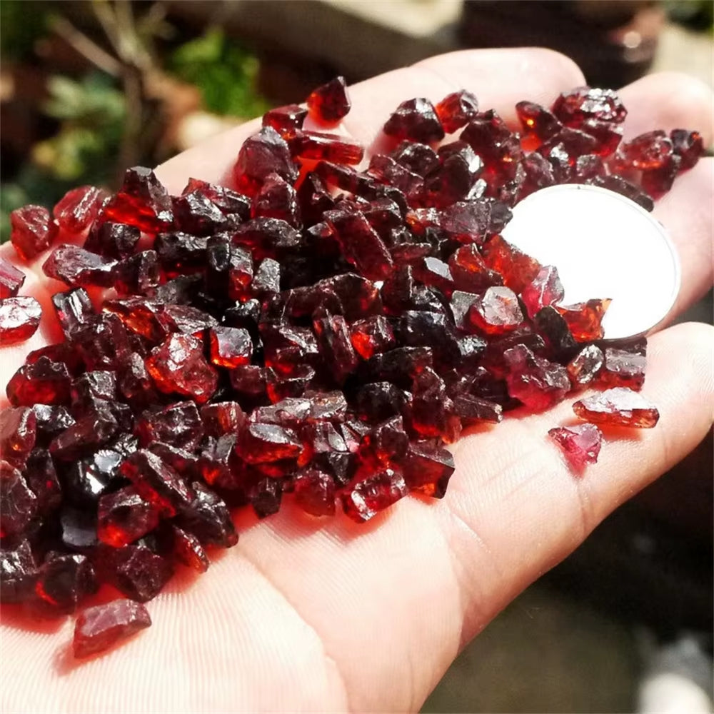 100G Natural Red Garnet Tumbled Quartz Crystal Gravel Healing Energy Rough Mineral Specimen Collectables Garden Home Decor