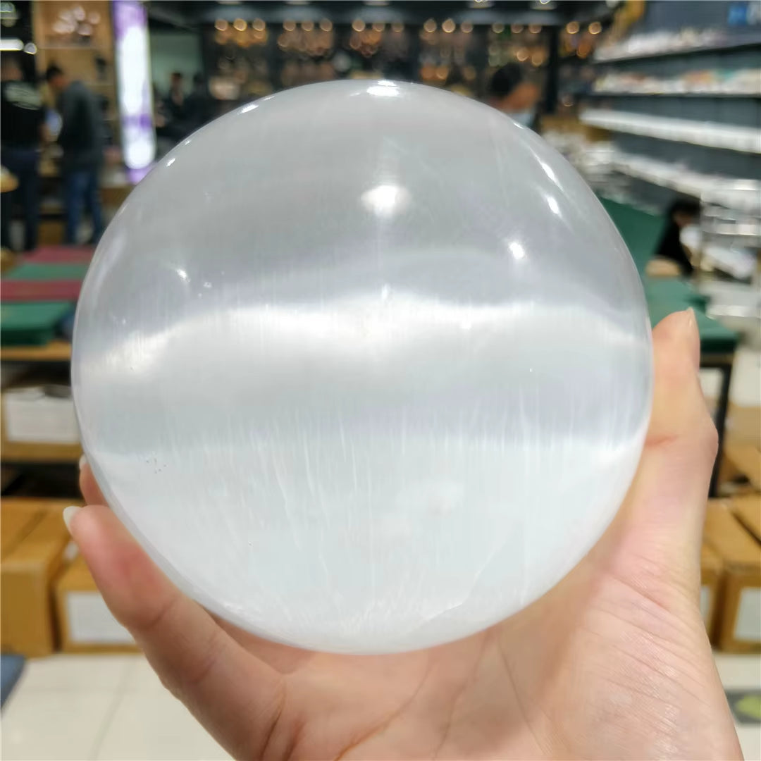 2KG Natural Rock Selenite Crystal Ball Mineral and Stone Large White Gypsum Quartz Sphere Home Decoration Modern Chakra Ornament